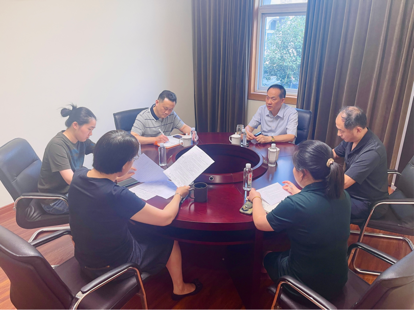 把脈市場動態(tài)，明確未來發(fā)展方向——董事長一行赴建華進出口貿(mào)易有限公司調(diào)研